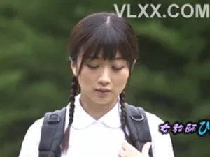 Em chỉ yêu bố anh thôi