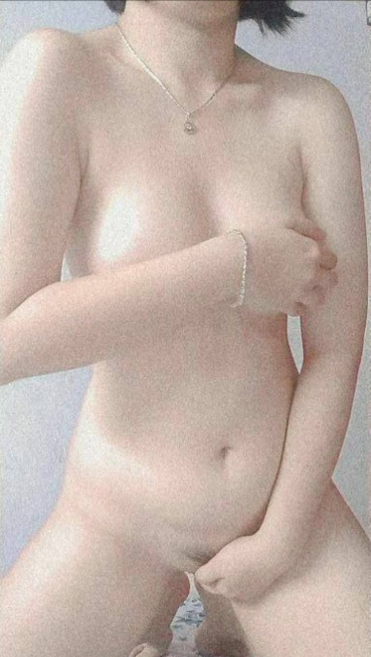 Vụng trộm cùng trai trẻ khi chồng yếu sinh lý